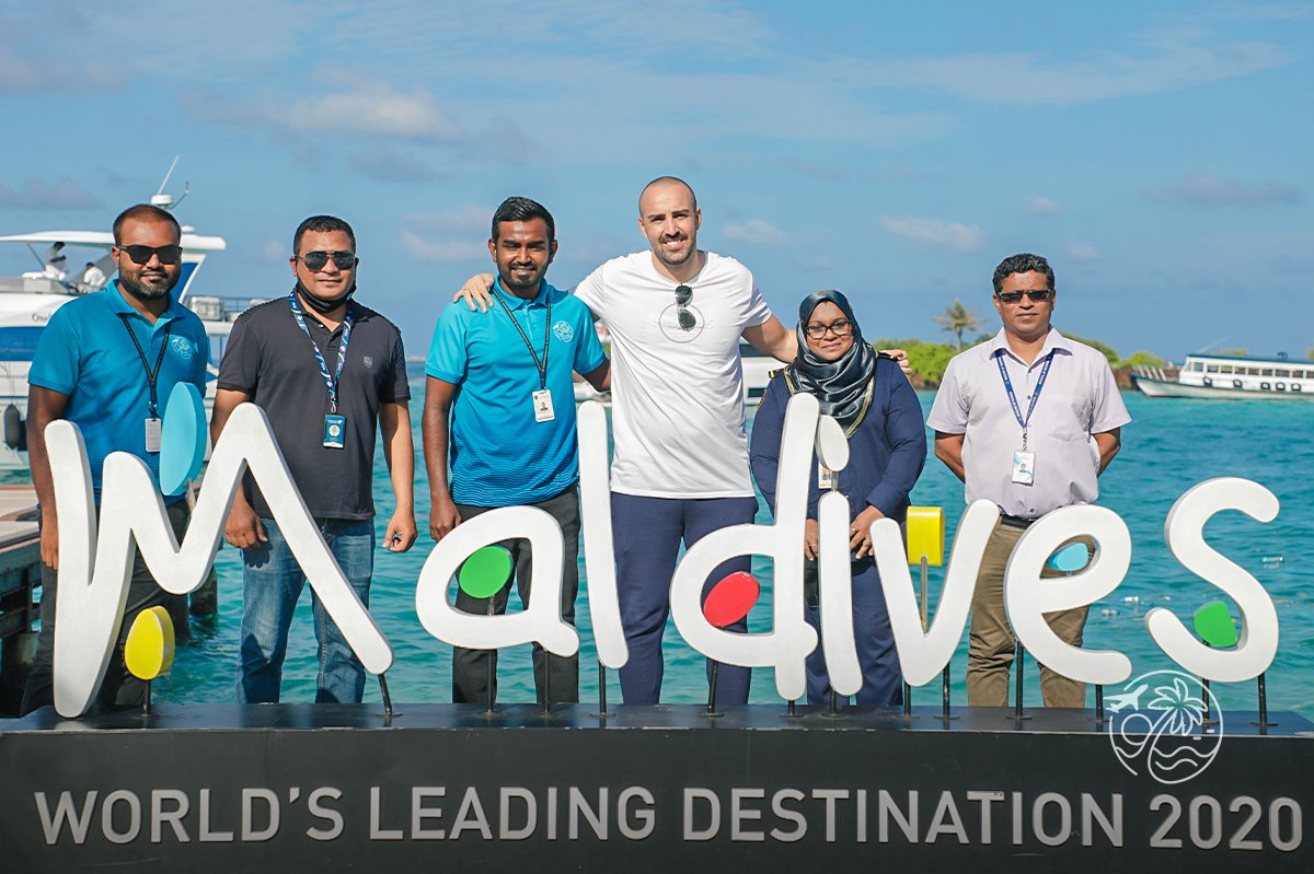 ބޯޑަރ މައިލްސްގެ ފުރަތަމަ ބްރޭންޑް އެންބެސެޑަރ ރާއްޖެއަށް