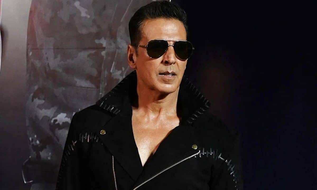 އަހަރަކު 4 ފިލްމު ކުޅޭ ކަމަށް ބުނެ ފާޑު ކިޔާ މީހުންނަށް އަކްޝޭ ރައްދުދީފި!