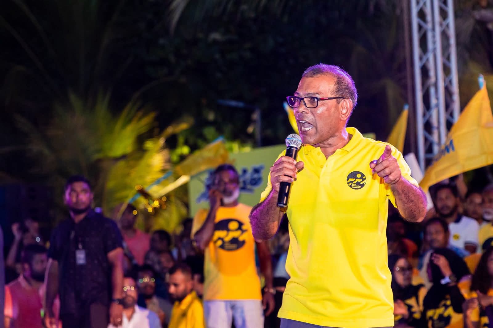 ޑޮލަރުގެ އަގު ތިރިނުވަނީ ދަރަނި ރީސްޓްރަކްޗަރ ނުކުރެވުމާއި ޑޮލަރުގެ ހަރަދު ބޮޑުވުމުން: ރައީސް ނަޝީދު
