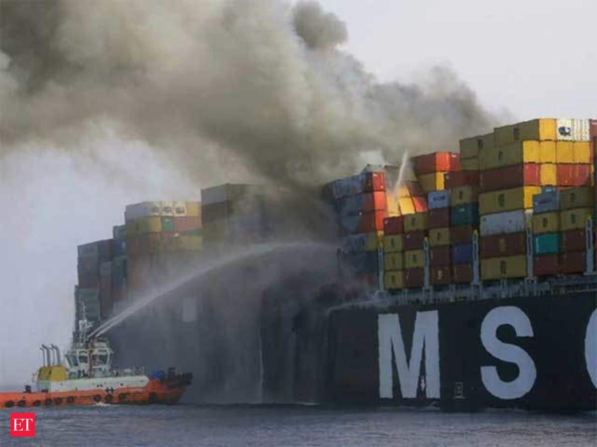 ލަންކާ ސަރަހައްދުން ރޯވެފައިވާ ޓޭންކަރުން ލީކްވަމުންދާ ތެލުގެ އަސަރު ރާއްޖެއަށް ކޮށްފާނެ ކަމުގެ ބިރު