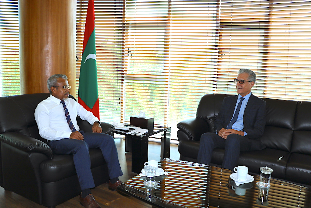 ރައީސްގެ މަންދޫބު، ބަންޑާރަ ނައިބާ ބައްދަލުކުރައްވައިފި