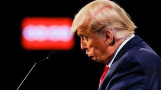 ޓްރަމްޕް ސައިޒު ވެއްޖެ, ވިދާޅުވީ އީރާނުގެ ވެރިކަން ބަދަލު ކުރަން ނޫޅޭކަމަށް