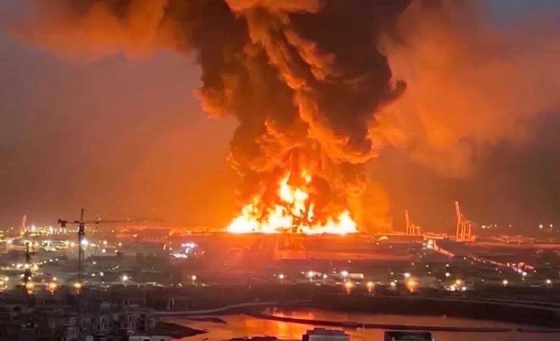 އީރާނުން އިރާގުގައި ހުންނަ އެމެރިކާގެ އަސްކަރީ މަރުކަޒަކަށް އަމާޒުކޮށް ވަރުގަދަ ހަމަލާތަކެއް ދީފި