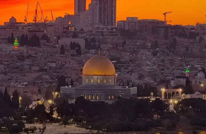 ގުދުސްގެ ރީތިކަމާ މެދު މުޙައްމަދު ސިމްރީގެ މެސެޖް: މިއީ އަހަރެމެންގެ ވަޒަން، އަހަރެމެންގެ ހިތް