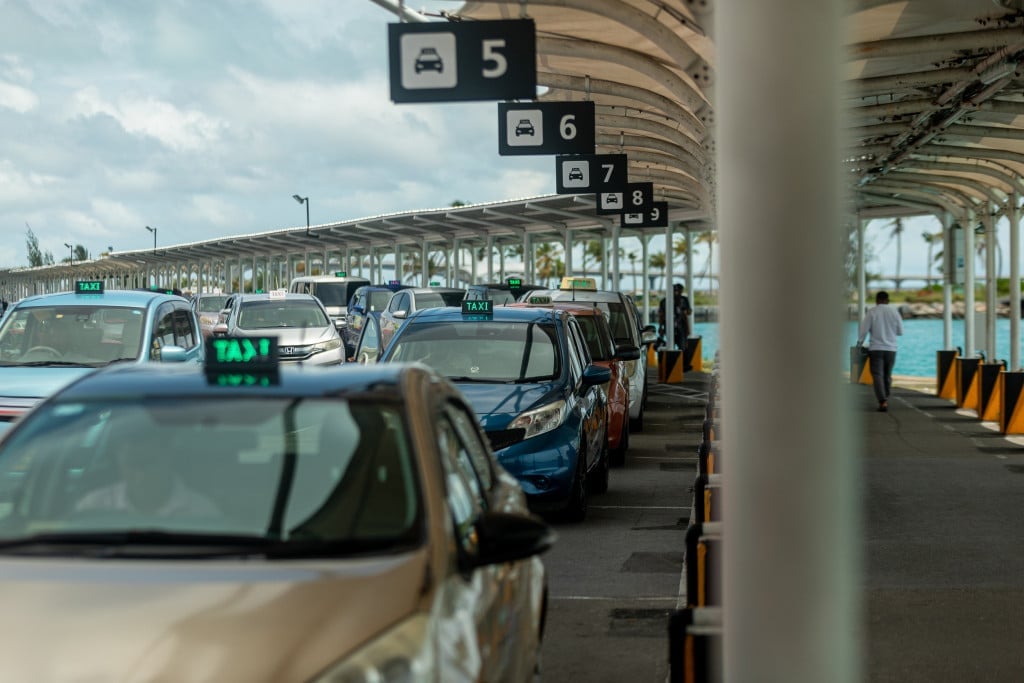 ސަރުކާރުގެ ޓެކްސީ ލައިނަށް ޕާޓްޓައިމް ޑްރައިވަރުން ރަޖިސްޓްރީވުމަށް އޮންލައިން ޕޯޓަލްއެއް