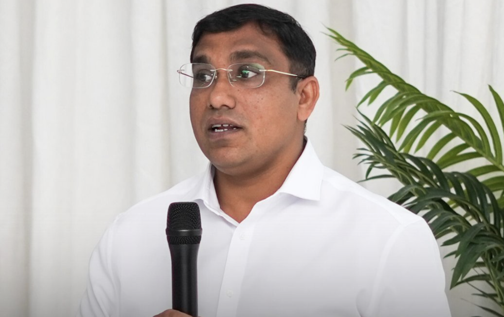 އިންތިޚާބުން ބަލިވުމާއެކު ފެނަކަ ނަޖާޙް މަޤާމުން ވަކިކޮށްފި