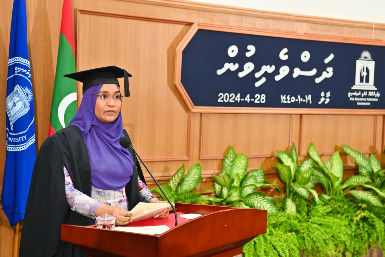 ހިތްވަރާއި އޯގާތެރިކަމާއެކު މަސައްކަތްކޮށް، އުޖާލާ މުސްތަގުބަލެއް ބިނާކުރަން މެޑަމް ސާޖިދާ ގޮވާލައްވައިފި