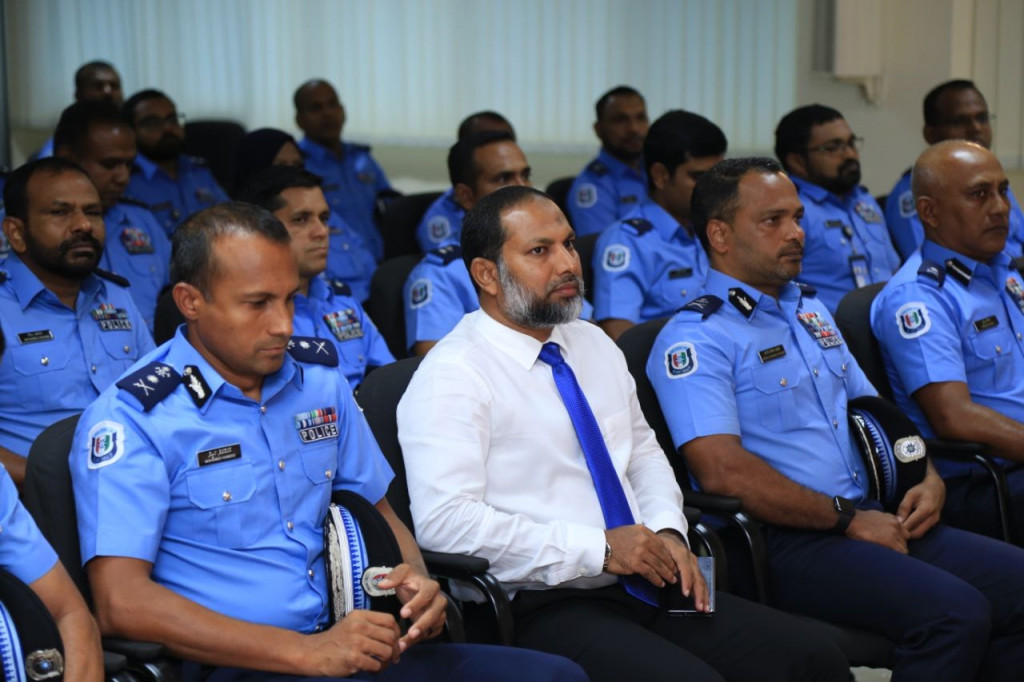 ފުލުހުންގެ ކަންކަމާއި ޖަވާބުދާރީ ވާނީ އަދިވެސް ހޯމް މިނިސްޓަރ: އޭޖީ