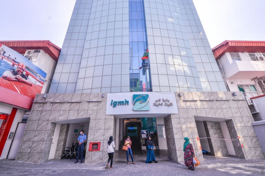 ލޯންޗު އެކްސިޑެންޓްގައި އަނިޔާވި ދެ މީހަކަށް ފަރުވާ ދެނީ އައިސީޔޫގައި