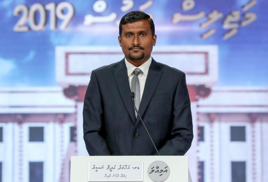 އޭއީއެޗްގެ ސީއީއޯގެ މަގާމުން ޑރ. ޔާސިރު ވަކިކޮށް، ޑރ. ޢަދީލް އައްޔަންކުރައްވައިފި