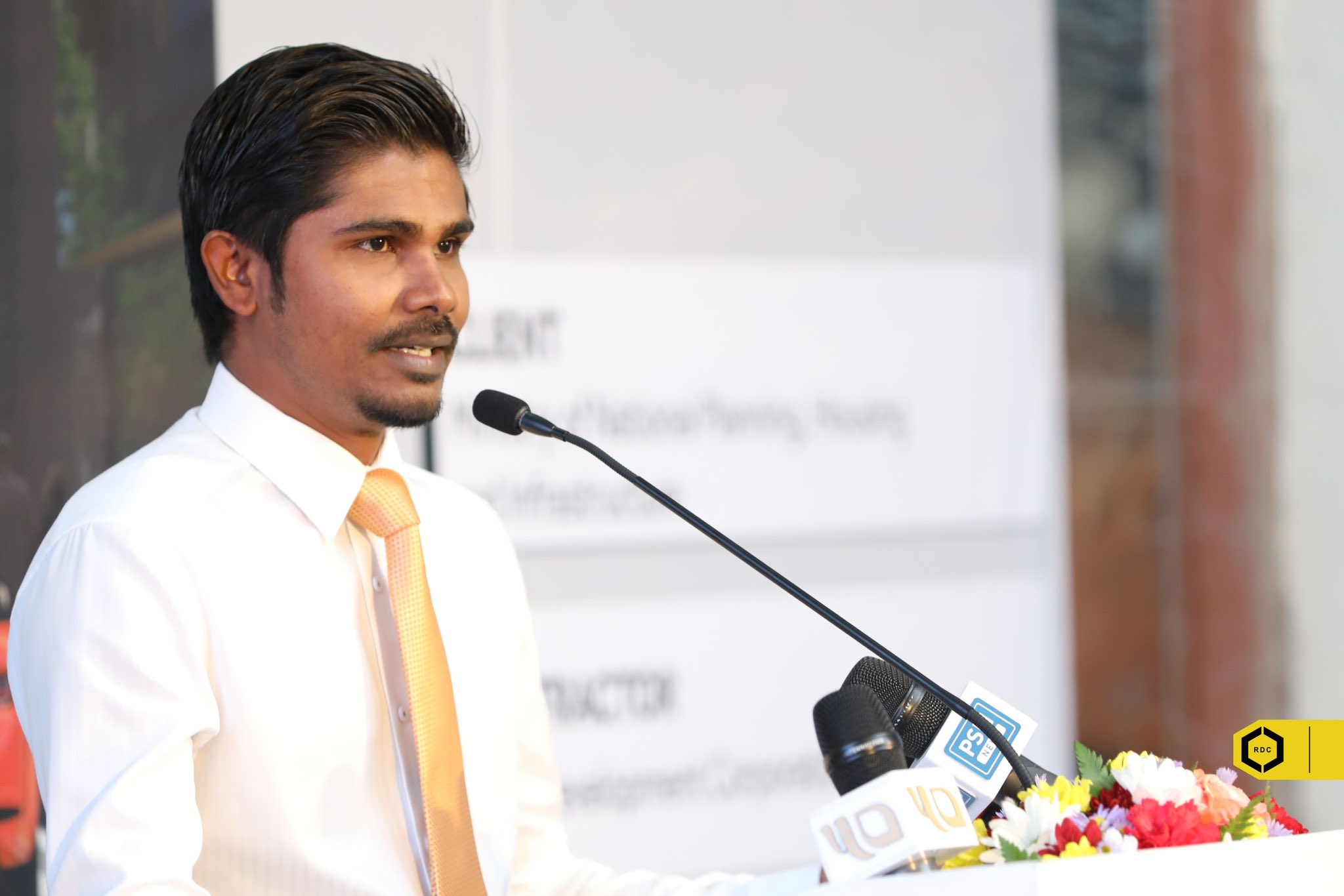 އަމީނީމަގުގެ މަސައްކަތް މި ފަށަނީ ފެންފޮދެއް ވެހޭއިރަށް ތިބޭފުޅުން ކަނޑުވިޔަ ނުދިނުމަށް: މޫކޭ