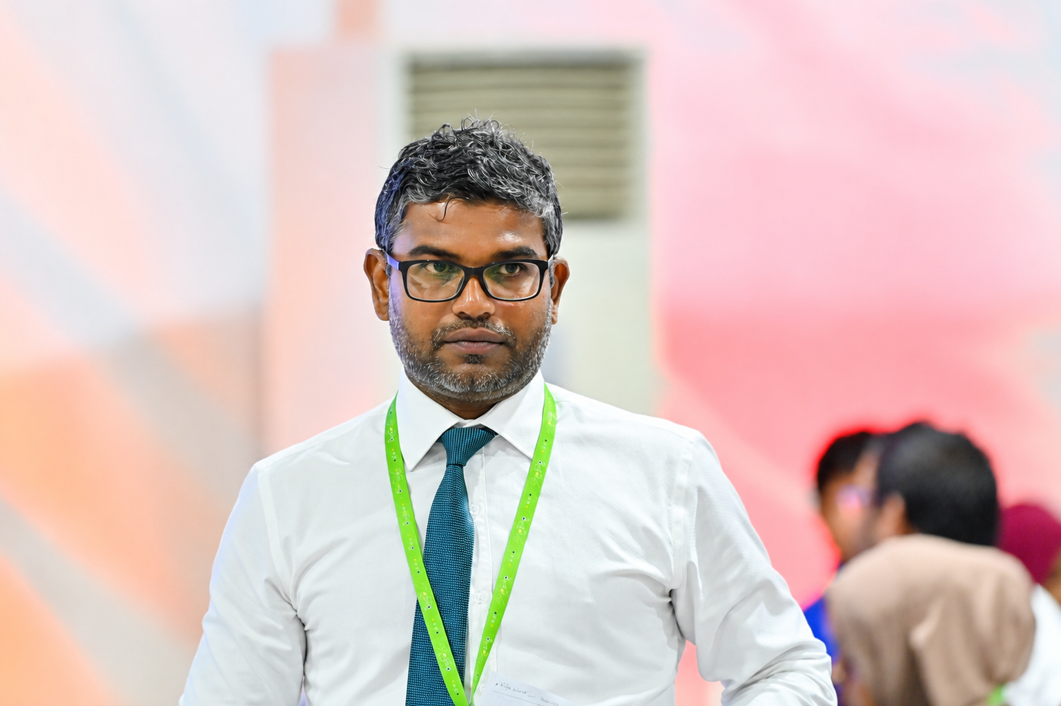 ޕާޓީ ބަދަލުކުރުމުން ވ. ތިނަދޫ ކައުންސިލްގެ ރައީސް އޮފީހަށް ނުނިކުތުމަށް އެލްޖީއޭ އިން އަންގައިފި