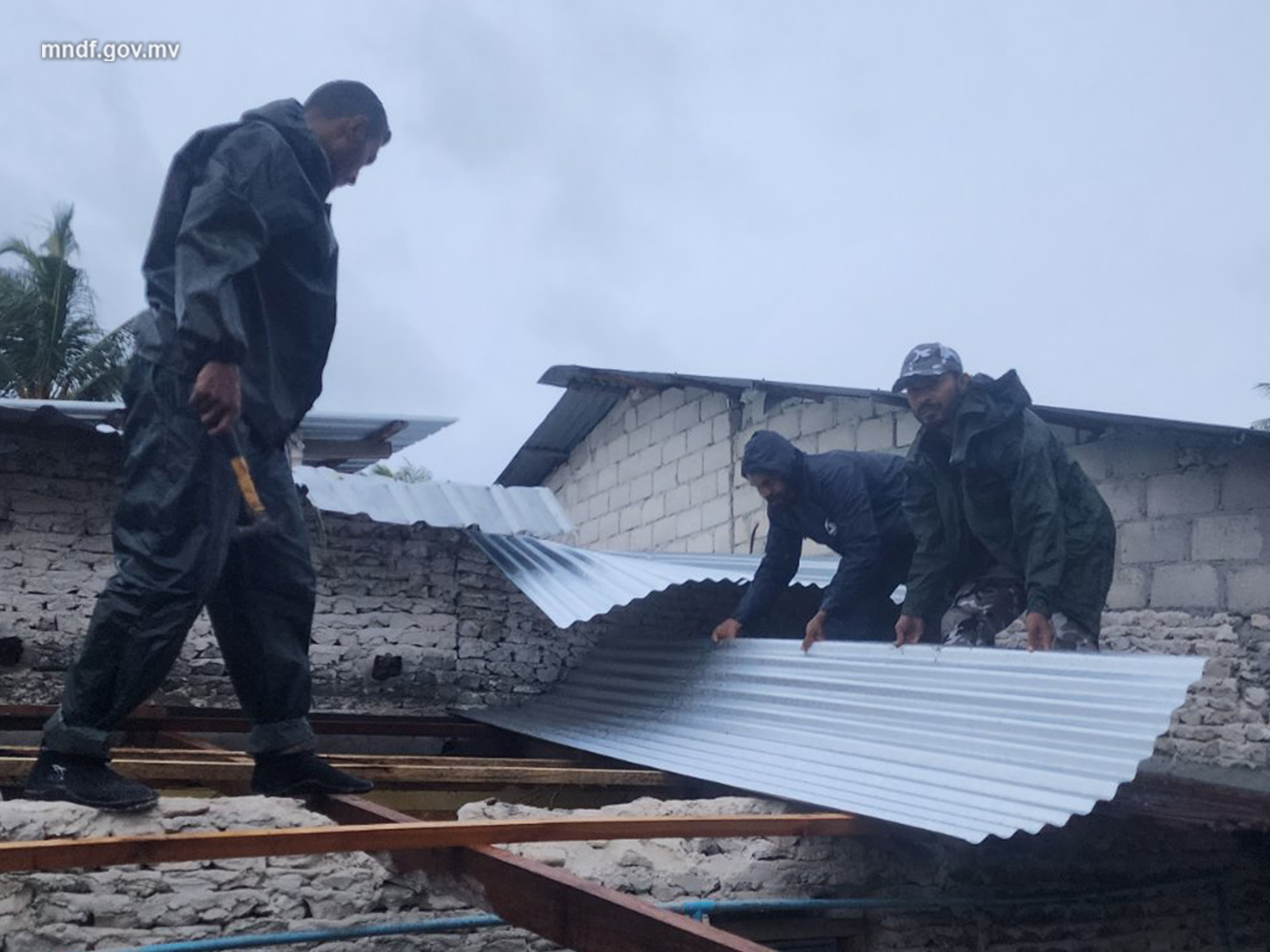 އައްޑޫއަށް ކުރާ ވިއްސާރައިގައި އެހީތެރިކަން ބޭނުންވާނަމަ އަވަށު އޮފީސްތަކަށް އެންގުމަށް އެދިއްޖެ