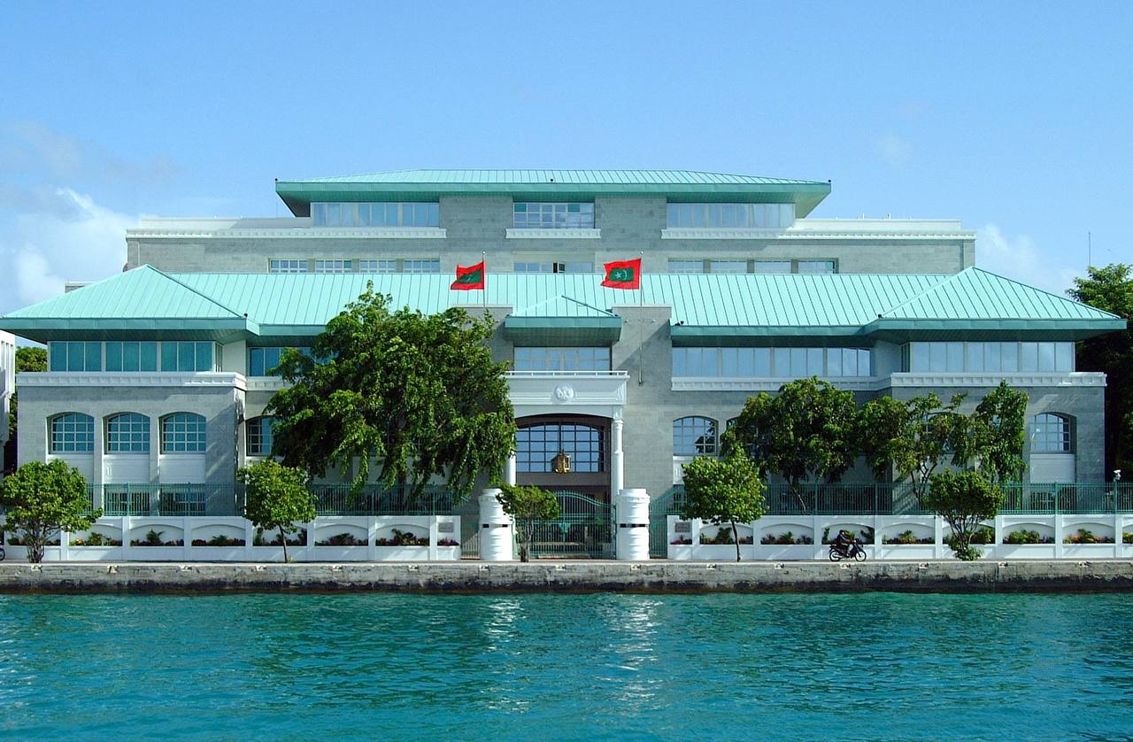 މެއި މަހުގެ 24 އާއި 25 ސަރުކާރު ބަންދު ދުވަސްތަކެއްގެ ގޮތުގައި ރައީސުލްޖުމްހޫރިއްޔާ ހަމަޖައްސަވައިފި