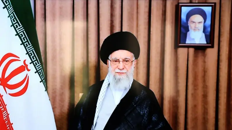 ހަނގުރާމައިގައި އަމާނެއް ނުދޭނަން؛ އެމެރިކާ ވަދެއްޖެނަމަ ހަމަލާތައް މާ ވަރުގަދަވާނެ: ހާމަނާއީ