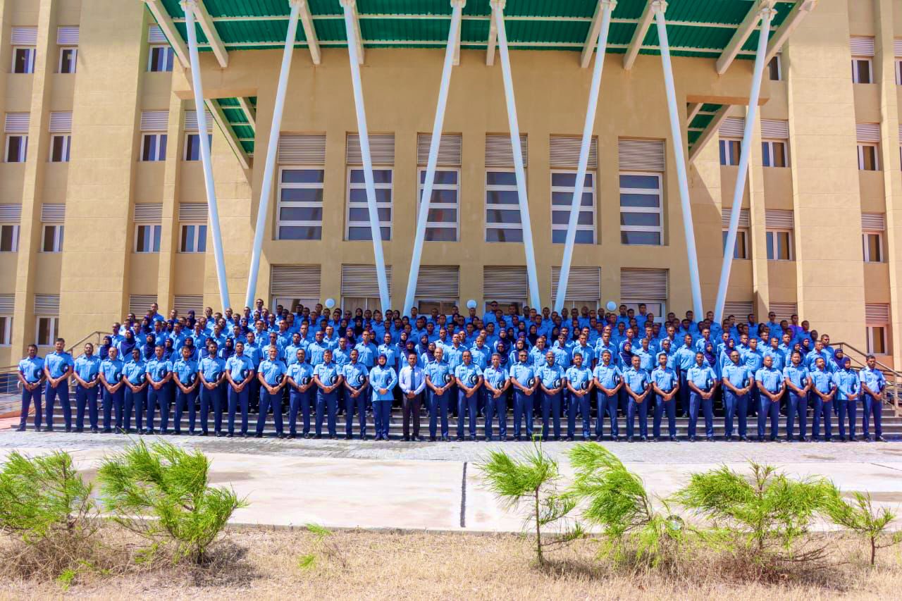 އައްޑޫގައި ހުޅުވި ޕޮލިސް އެކަޑަމީގެ ފުރަތަމަ ބެޗްގެ ކިޔެވުން ފަށައިފި