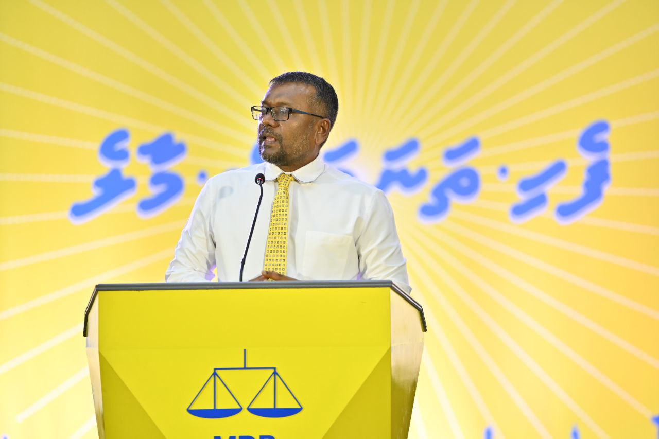 ޗައިނާއާއެކު ސިއްރު އެއްބަސްވުންތަކެއް ހެދި؛ 30 އެއްބަސްވުމެއްގައި ސޮއިކުރި: ފައްޔާޒު