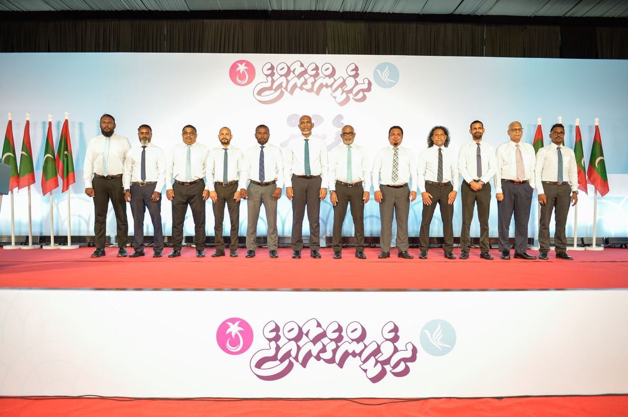 ޕީއެންސީއަށް ބަދަލުވި އެމްޑީޕީގެ ކުރީގެ ދެ މެންބަރަކަށް ކުންފުނިތަކުން ވަޒީފާ