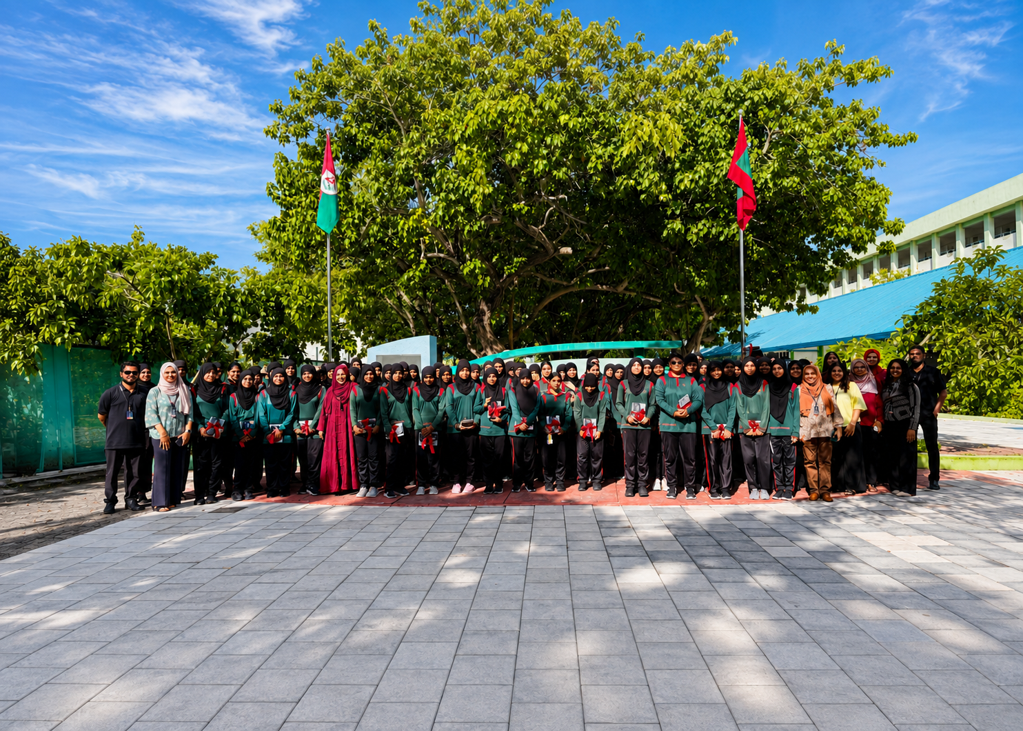 ބީއެމްއެލް އިން ށ. ފުނަދޫ އަދި މިލަންދޫ ސްކޫލް ދަރިވަރުންނަށް އައިސީޓީ ދާއިރާގެ މައުލޫމާތު ސެޝަނެއް ބާއްވައިފި