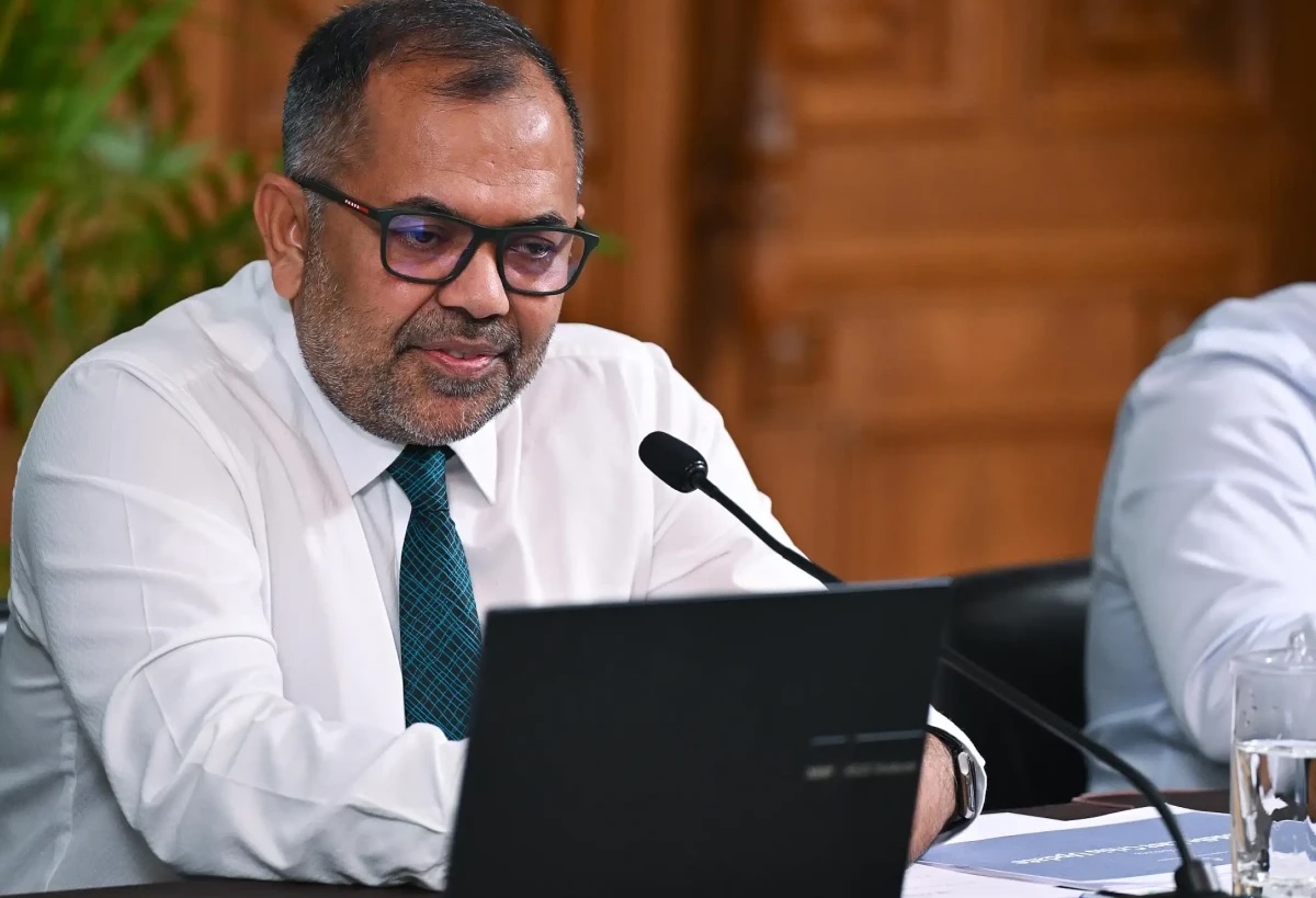 ސަރުކާރު ހިއްސާވާ ކުންފުނިތަކުގެ މުވައްޒަފުންގެ އަދަދު 42،000 އަށް އަރާ: ޒަމީރު