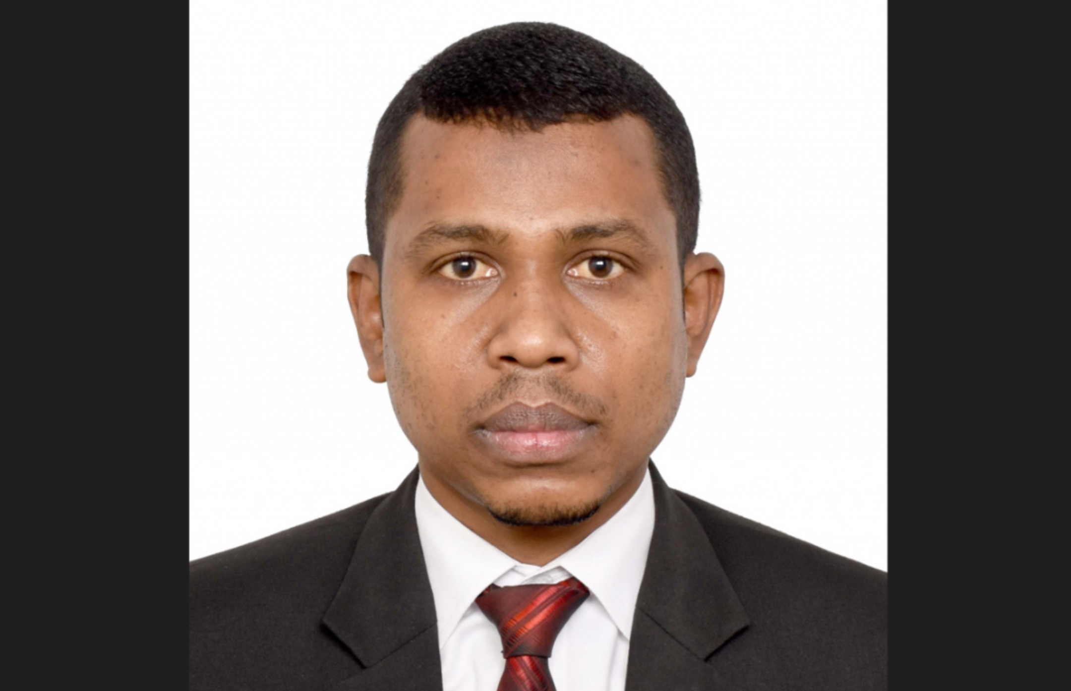 ހައިކޯޓުގެ ފަނޑިޔާރު ޝަކީލް ރިޓަޔަކުރައްވަން ހުށަހަޅުއްވައިފި