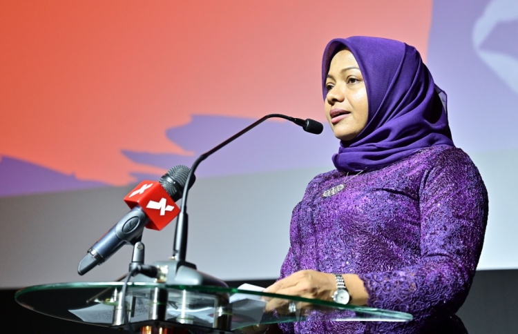 އަގުބޮޑު ފުލެޓެއް ގަތް މައްސަަލައިގައި ޒިފްލީނަށް ދައުވާކުރަން ޕީޖީ އޮފީހަށް