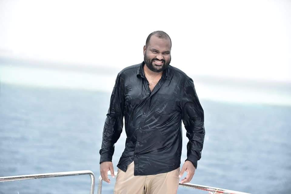 ރާއްޖެ ފަތުރުވެރިކަމަށް އަލުން ހުޅުވާލުމުގެ ގޮތުން ފުރަތަމަ އިސްތިހާރު ކުޅެލީ ޓޫރިޒަމް މިނިސްޓަރ