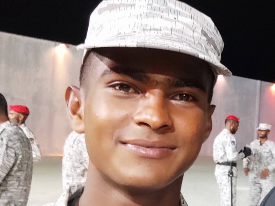 ރޭގެ އެކްސިޑެންޓްގައި ނިޔާވީ ކަރެކްޝަންސްގެ އޮފިސަރެއް، ކާރު ޑްރައިވަރު ހައްޔަރުކޮށްފި