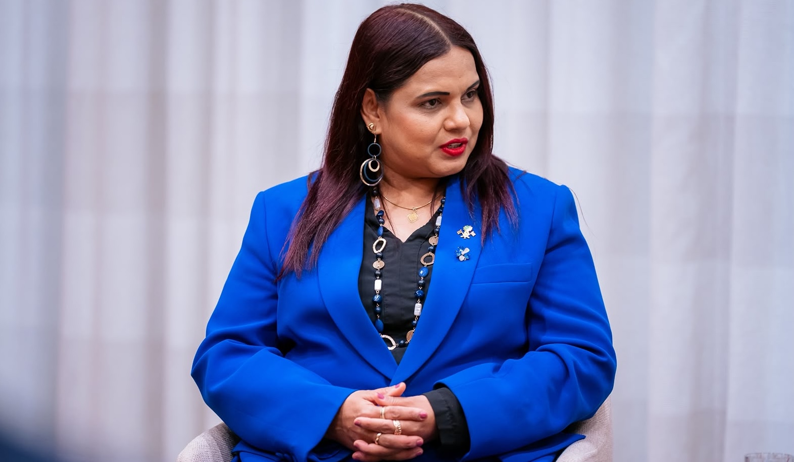 ޕަލާއު އާއި ސައިޕްރަސްގެ މިނިވަން ދުވަހުގެ ތަހުނިޔާ ޚާރިޖީ ވަޒީރު ފޮނުއްވައިފި