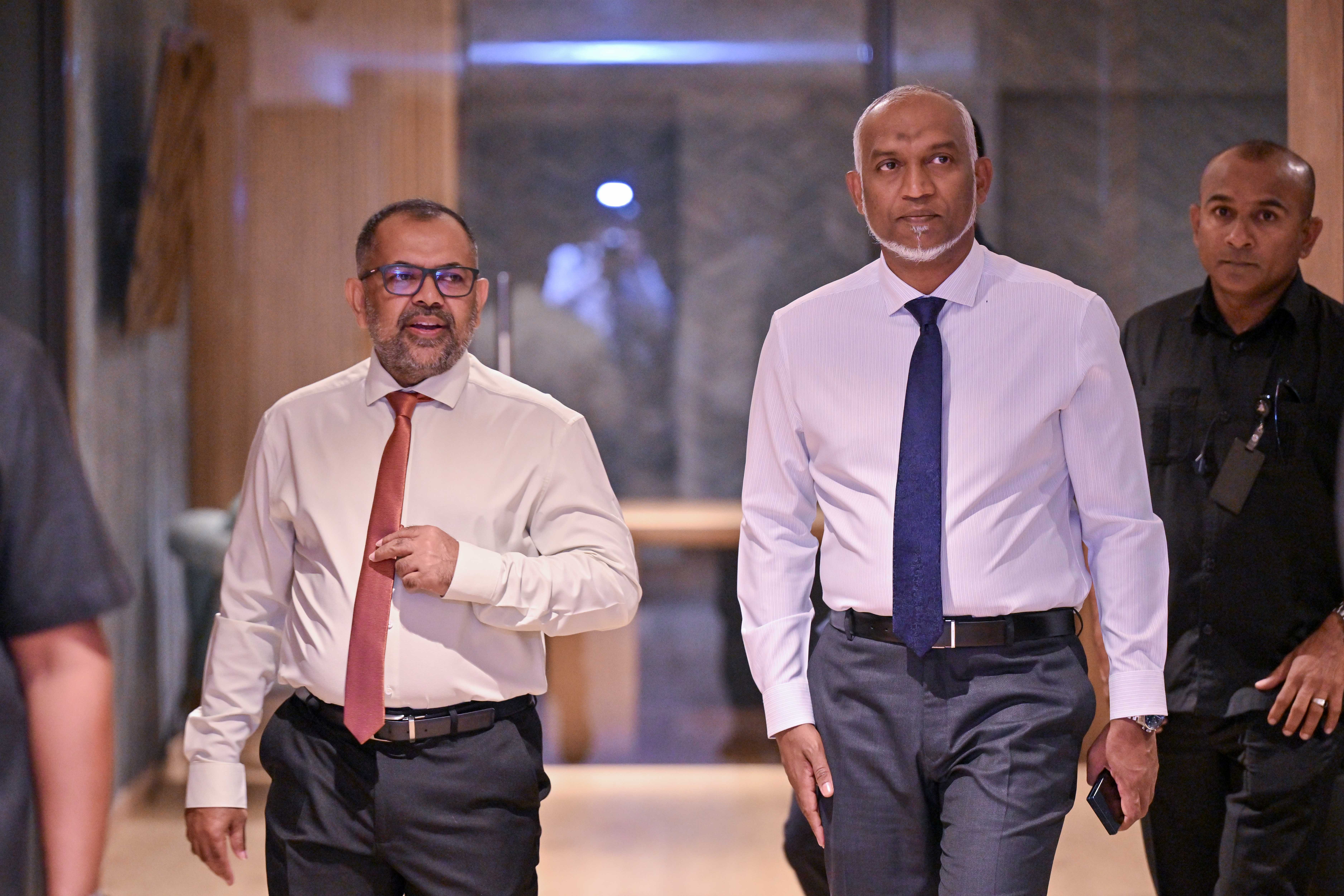 އަޅުގަނޑު މިހުރީ ރައީސް މުޢިއްޒާއެކު ގަދަކޮށް، އިސްތިއުފާދިނީ ޤާބިލް މީހުންނަށް ފުރުސަތު ދޭން: ޒަމީރު