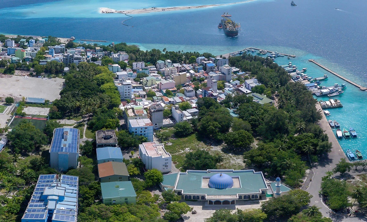 ވިލިމާލެ ފަޅުތެރޭގައި ނޭޕާލް މީހަކު ގެނބިގެން މަރުވެއްޖެ