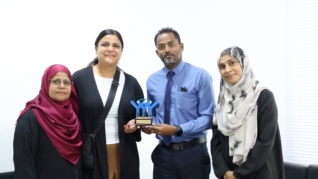 މާފުށީ މިސްކިތްތައް މަރާމާތުކުރަން ތުރުކީވިލާތުގެ ފަތުރުވެރިޔަކު މާލީ އެހީތެރިކަން ފޯރުކޮށްދީފި