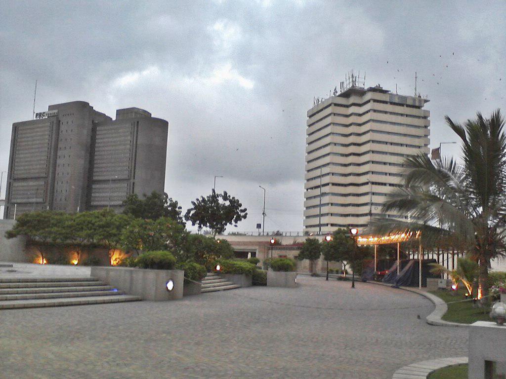 ރާއްޖެއާ ކަރާޗީއާއި ދެމެދު ކަނޑު މަގުން ގުޅުވާލުމަށް މަޝްވަރާކޮށްފި