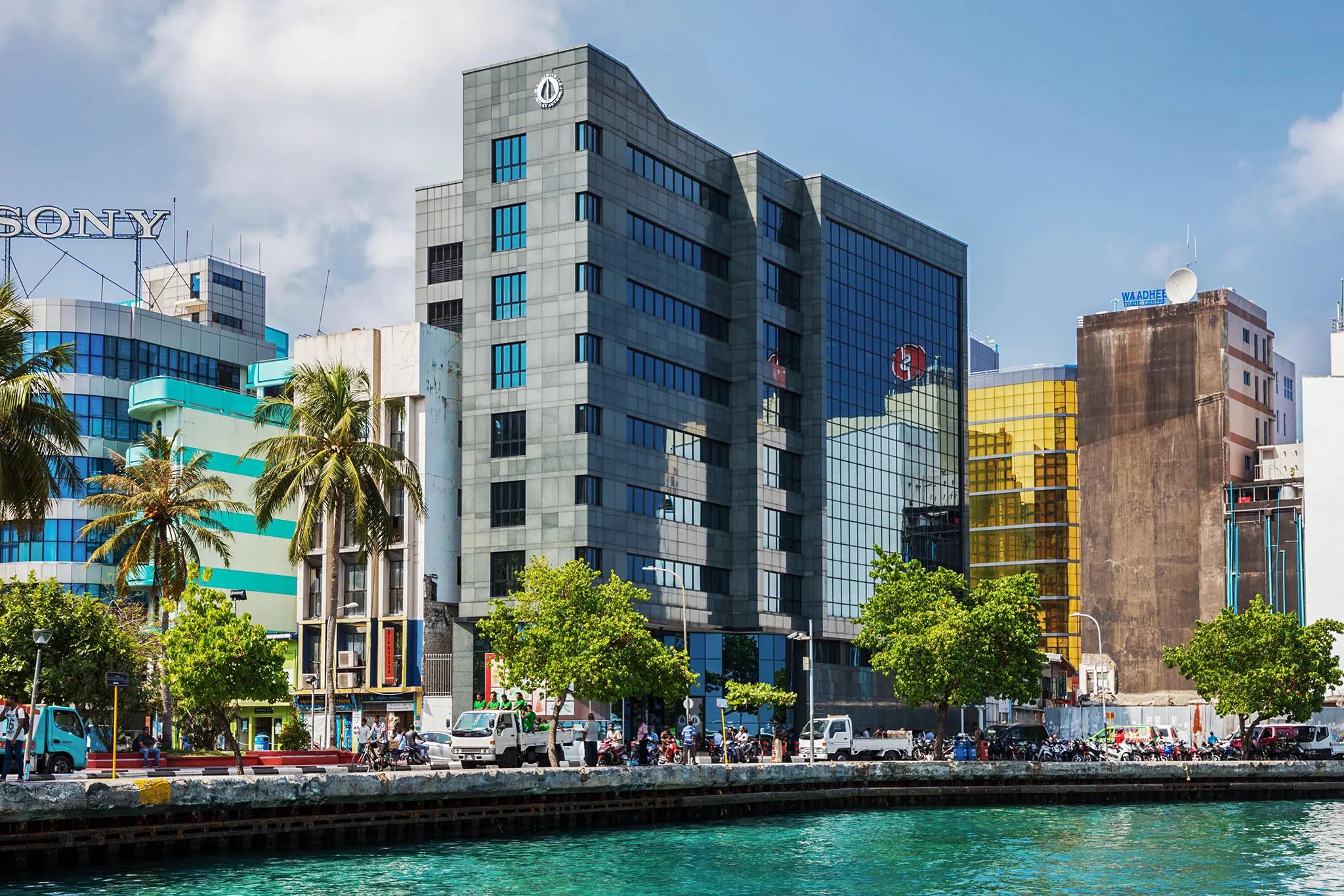 ސަރަހައްދީ ދަރަނީގެ ތަފާސްހިސާބު: އެންމެ ބޮޑު ދަރަންޏެއް އޮތީ ރާއްޖޭގައި