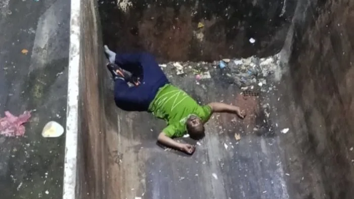 ރޭމްޕުން ވެއްޓި ވެމްކޯގެ ޑްރައިވަރަކަށް ސީރިއަސް އަނިޔާތަކެއް: ހާދިސާ ސިއްރުކުރަން އުޅުނުކަމުގެ ތުހުމަތު!