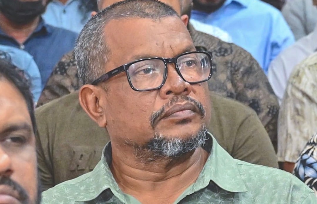 އޮފީސްތައް ހުޅުވައި ވަޒީފާ ދިނުމަކީ ހައްލެއް ނޫން، އިސްލާހު ކުރަންވީ ނިޒާމު: ކުޑޫ