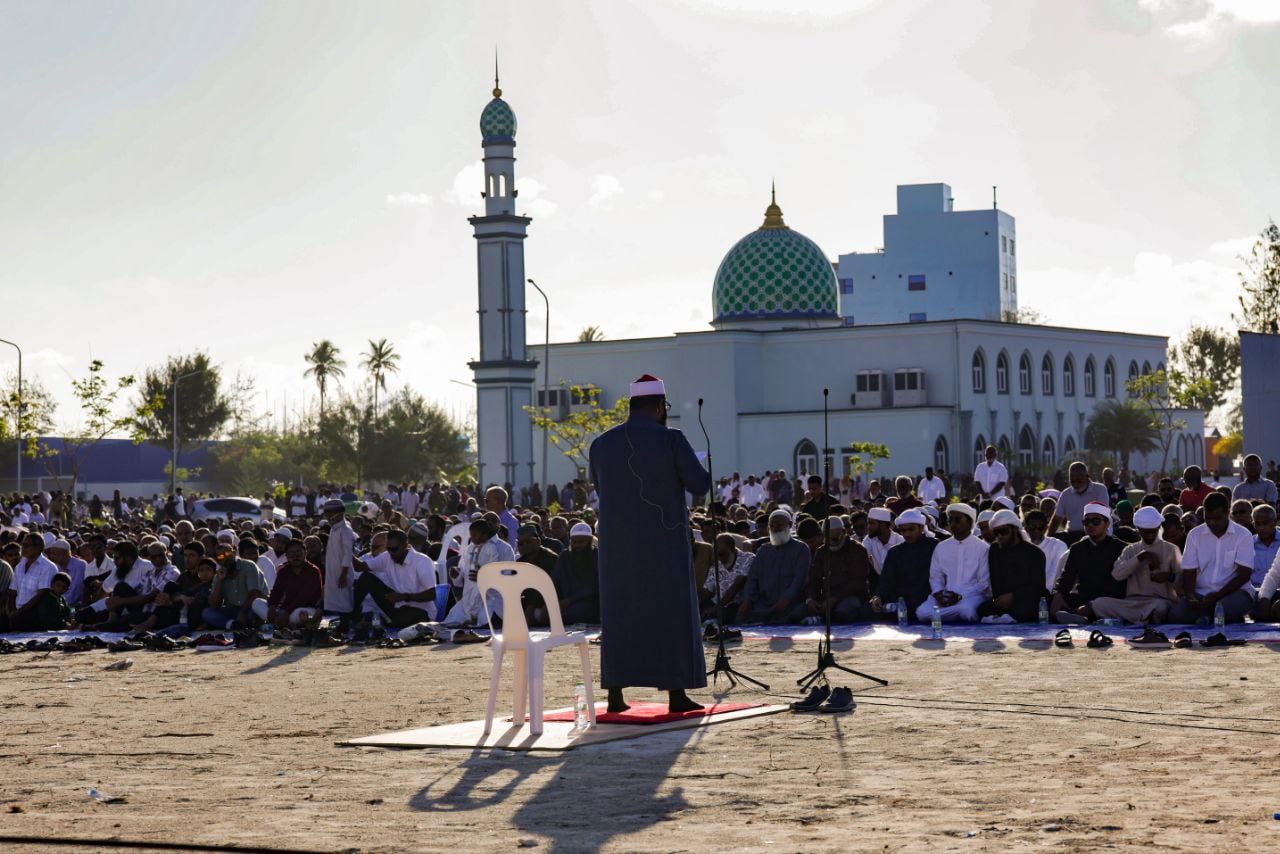 މައިންބަފައިންނަށް ކަމޭހިތުން