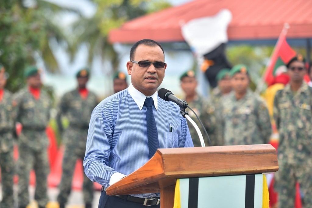 ރައްޔިތުންނަށް ދަތިނުވާގޮތަށް ޓެކްސީ ޑްރައިވަރުންގެ ކަންބޮޑުވުންތައް ޙައްލުކޮށްދެއްވާ - އާދަމް ޝަރީފް