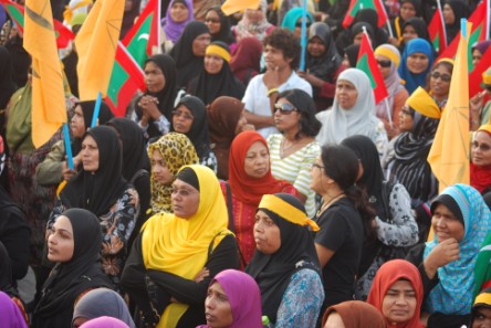 ފަސް ރަށެއްގެ އަންހެނުންގެ ކޮމެޓީގެ ޕްރައިމަރީއަށް އެމްޑީޕީން ހުޅުވާލައިފި