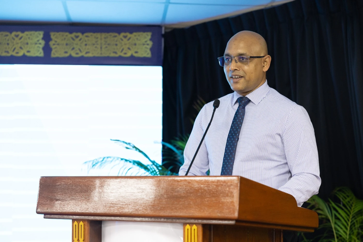 "މޯލްޑިވްސް 2.0" ގެ ތަސައްވުރު ހާސިލުކުރުމަށް ތަފާސްހިސާބުގެ ނިޒާމު ޒަމާނީކުރުމަކީ ސަރުކާރުގެ މުހިންމު އަމާޒެއް: މާލީ ވަޒީރު