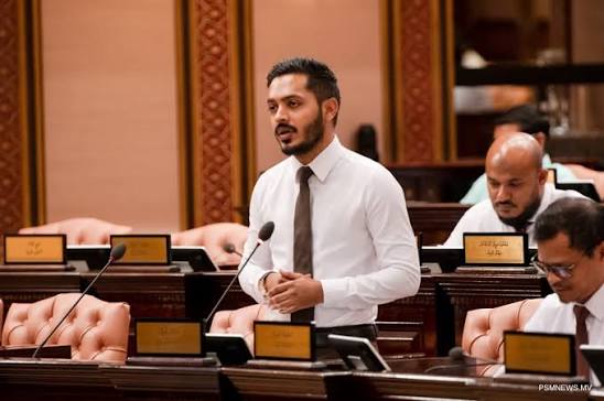 އެމްޑީޕީން ބޯހިޔާވަހިކަން ދިނީ ރައްޔިތުން "މަގުފުރައްދަން": މެންބަރު އައިފާން