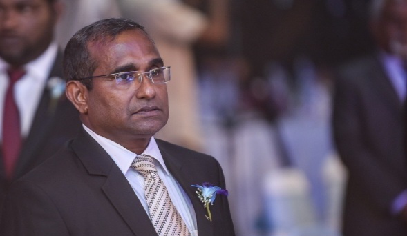 ޑީޖޭއޭ އަނބުރާ ޝަރުޢީ ދާއިރާގެ ދަށަށް ބަދަލުކުރުމަށް ކުރީގެ އުއްތަމަ ފަނޑިޔާރު ތާއީދުކުރައްވައިފި