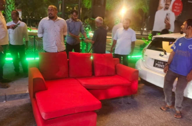 ޕީއެންއެފްގެ މުޒާހަރާ ލައިވްކުރުން ހުއްޓާލުމަށް ޗެނަލް 13 އަށް އަންގައިފި