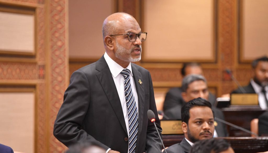 އެމްޕީއެލްގައި އިތުރަށް ތިބި 600 މުވައްޒަފުންނަށް މަހަކު 20 މިލިއަން ރުފިޔާ އިސްރާފުވޭ: ނާޒިމް