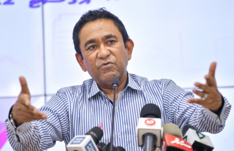 ރައީސް ޔާމީންގެ ސުވާލެއް: މަޖިލީހުގެ އަޣުލަބިއްޔަތު ލިބުނުތާ ދެ އަހަރުވީއިރުވެސް ޑޮލަރުގެ އަގު ނުހިފެހެއްޓުނީ ކީއްވެ؟