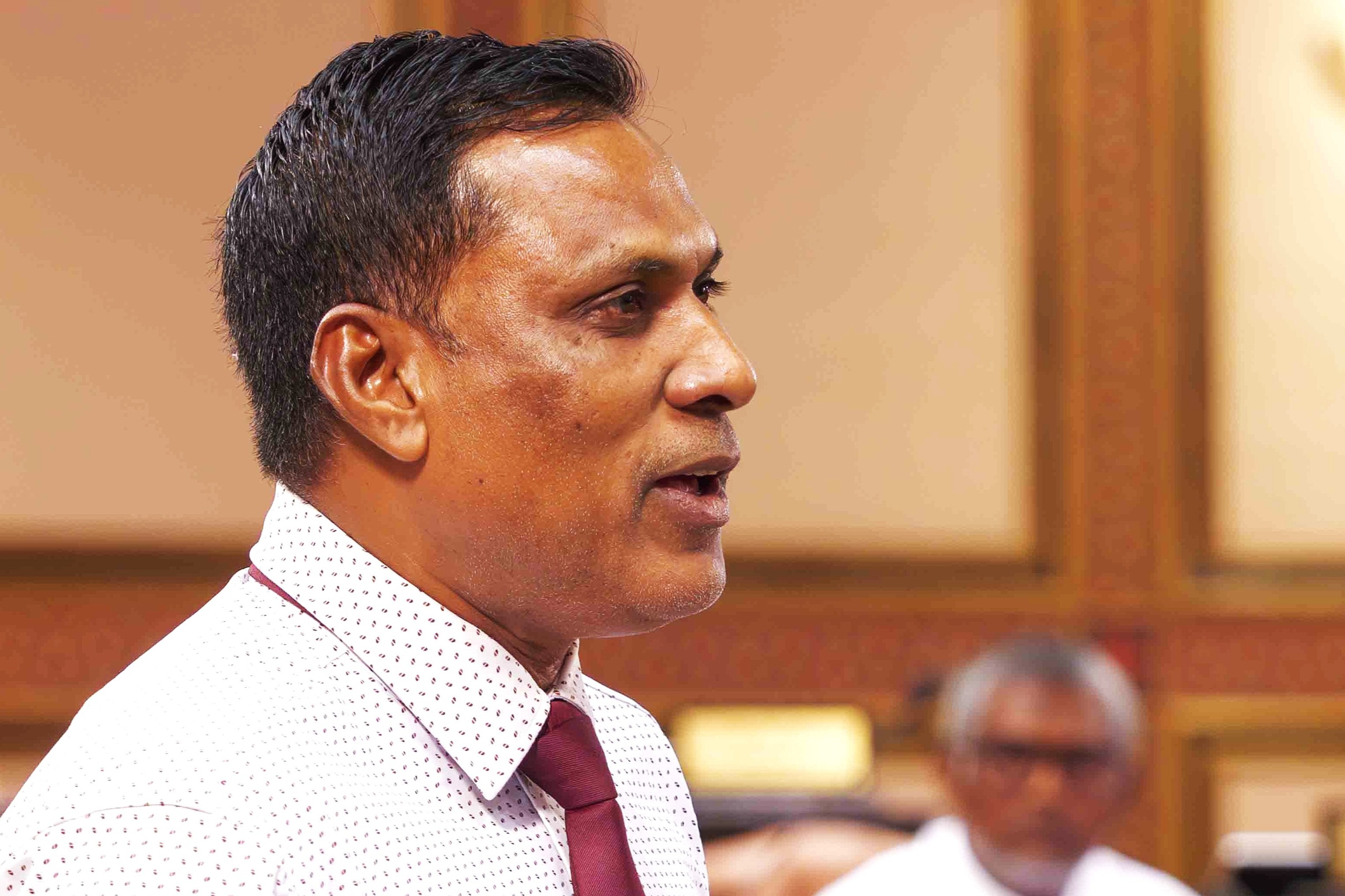 ސްޓެލްކޯގެ ބޮޑު ފައިދާއަކީ ކަރަންޓު ބިލުތަކުން ރައްޔިތުންގެ އަތުން އަތުލި ފައިސާ: ޑރ. ޝަމްހީދު
