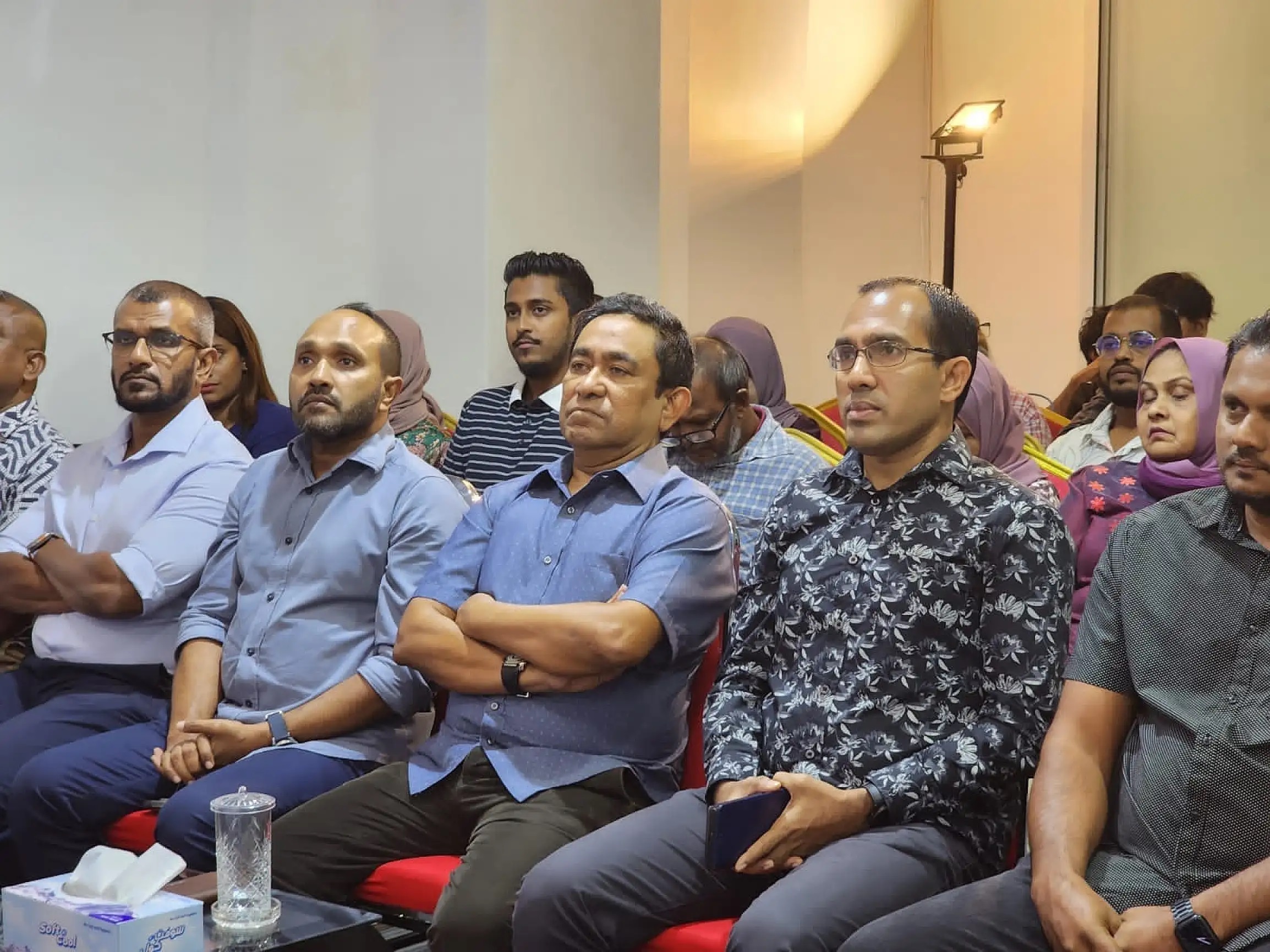 ސައިބަރ ކްރައިމް ބިލުގެ ސަބަބުން ލިބެންނުޖެހޭ ބާރުތަކެއް ފުލުހުންނަށް ލިބޭނެ: ޔާމީން