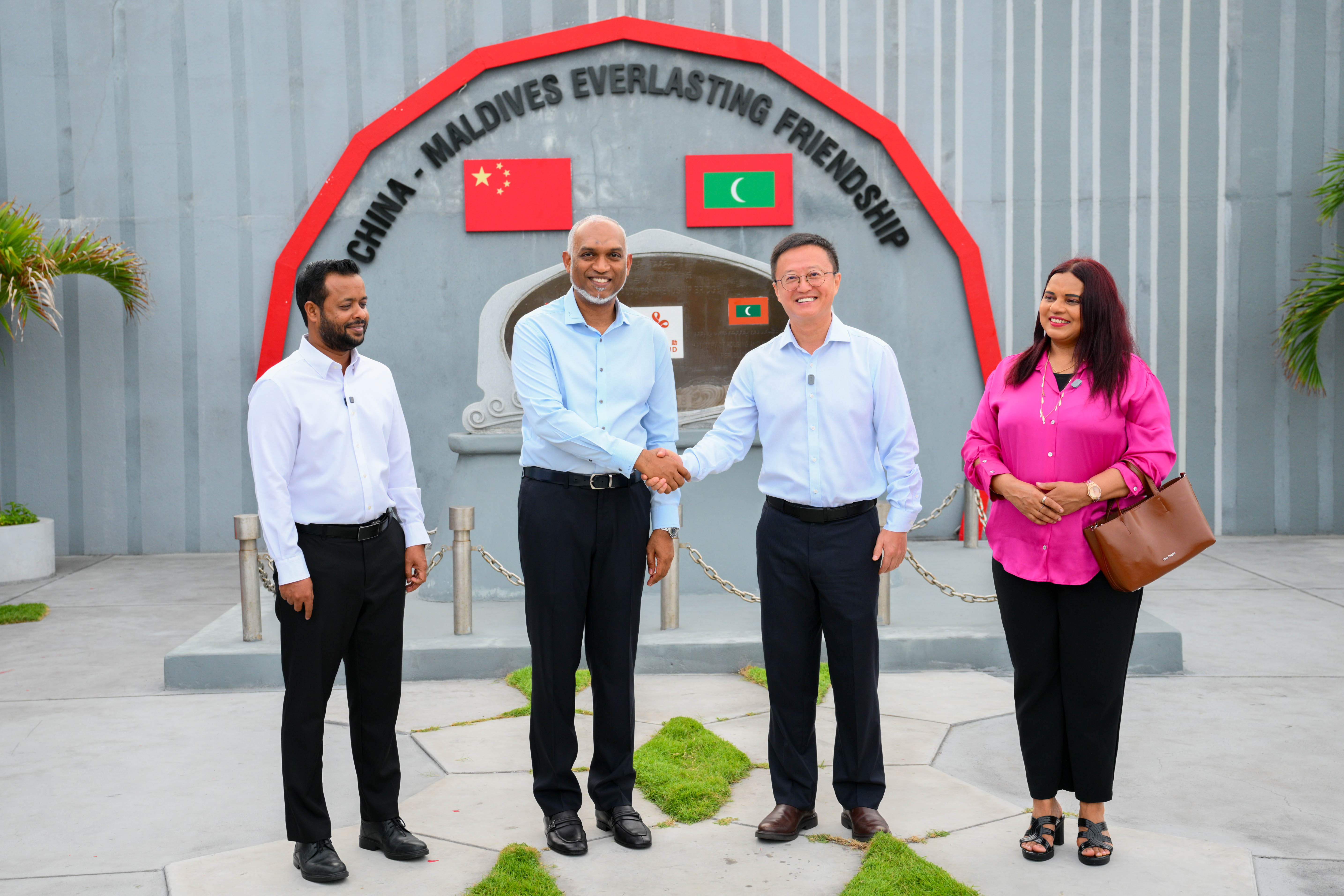 ސިނާމާލެ ފާލަމަކީ ރާއްޖެއާއި ޗައިނާގެ ގާތް ރަޙުމަތްތެރިކަމުގެ ދެމެހެއްޓެނިވި ރަމްޒެއް: ރައީސް މުޢިއްޒު