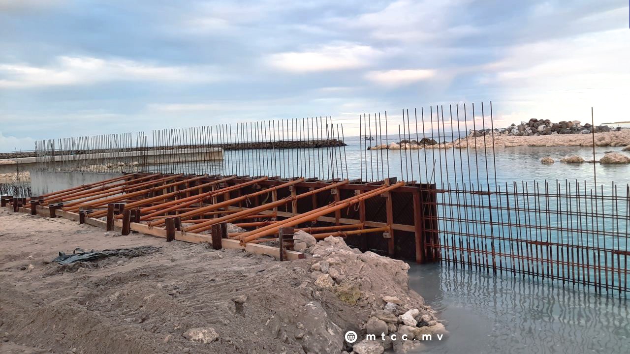 ނެއްލައިދޫ ބަނދަރުގެ މަސައްކަތް ބާރަށް ކުރިޔަށް