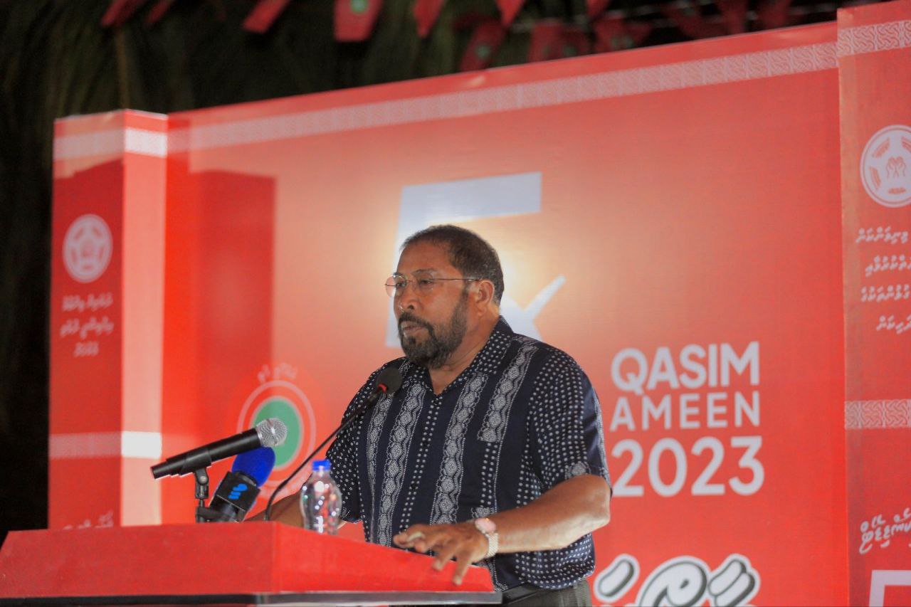 ބަޔަކު އިންޑިއާ އައުޓް ކިޔަސް އަޅުގަނޑުމެން ނުކިޔާނަން: ޤާސިމް